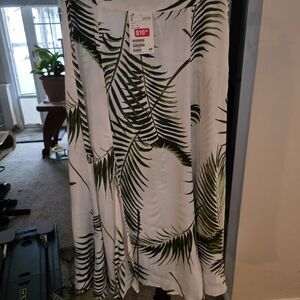 H&M White and Green Leaf Print Skirt